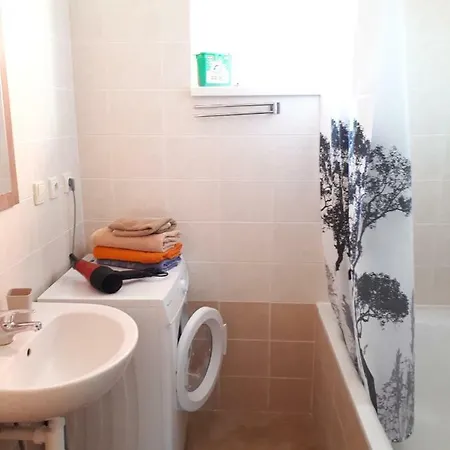 5 Apartment